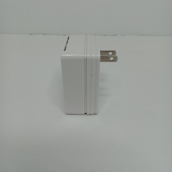 Netgear Powerline 200 Nano Adapter XAV2101v2 Tested & Reset Plug & Play - Picture 4 of 7